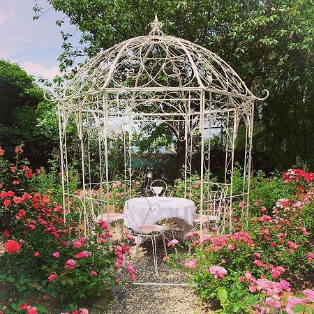Isabelle'S Rosegarden Hotel Beckerich Екстериор снимка