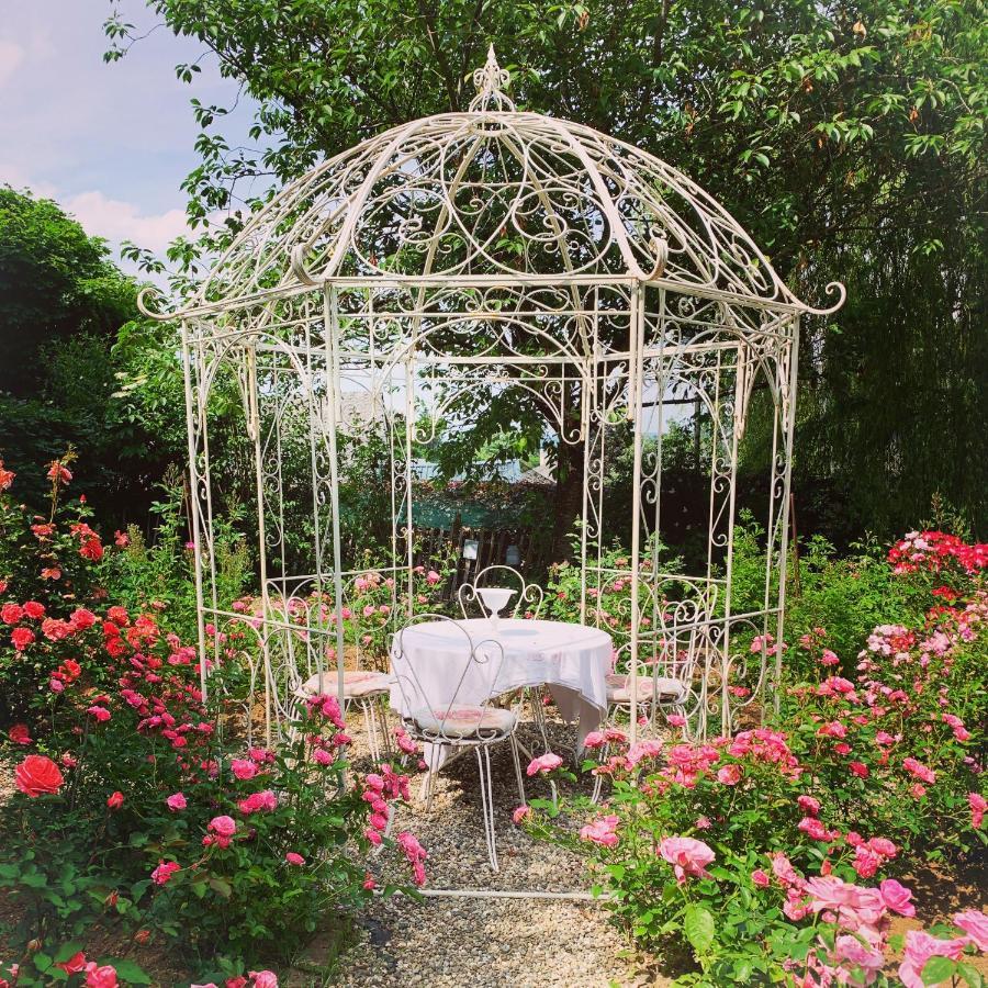 Isabelle'S Rosegarden Hotel Beckerich Екстериор снимка